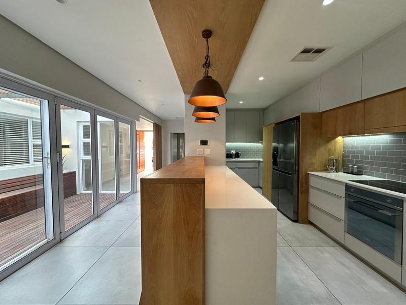 To Let 4 Bedroom Property for Rent in La Lucia KwaZulu-Natal