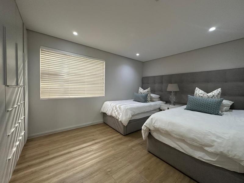 To Let 4 Bedroom Property for Rent in La Lucia KwaZulu-Natal
