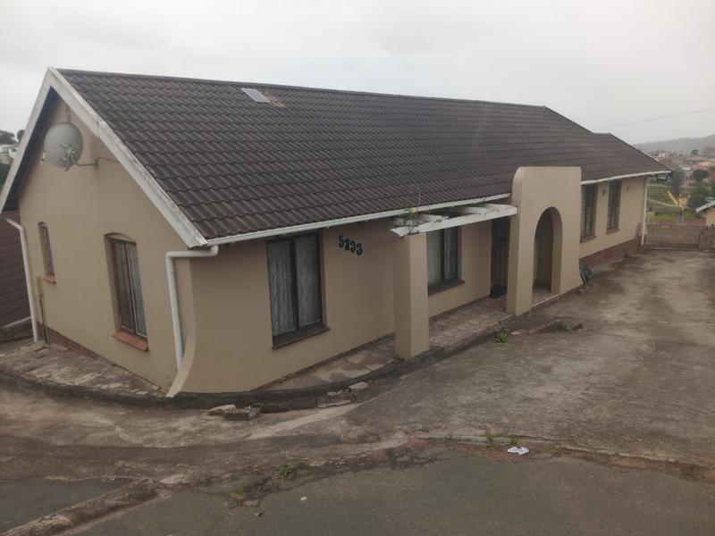 4 Bedroom Property for Sale in Kwandengezi KwaZulu-Natal