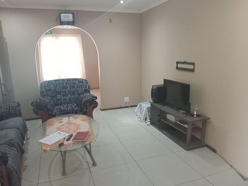 4 Bedroom Property for Sale in Kwandengezi KwaZulu-Natal