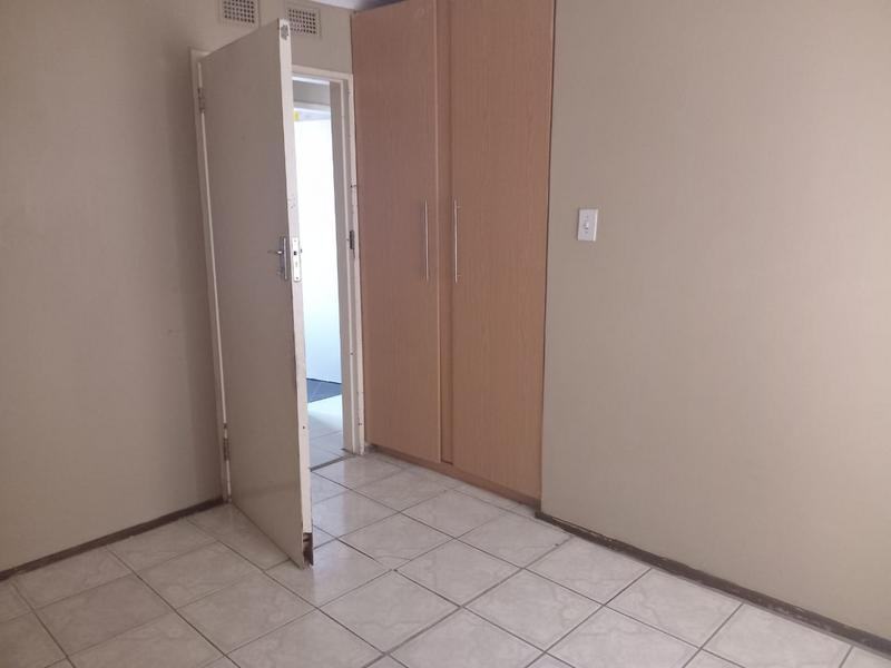 4 Bedroom Property for Sale in Kwandengezi KwaZulu-Natal