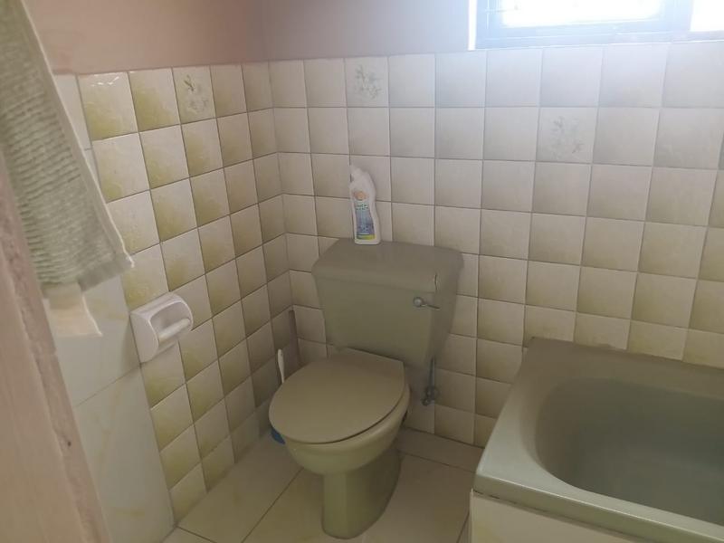 4 Bedroom Property for Sale in Kwandengezi KwaZulu-Natal