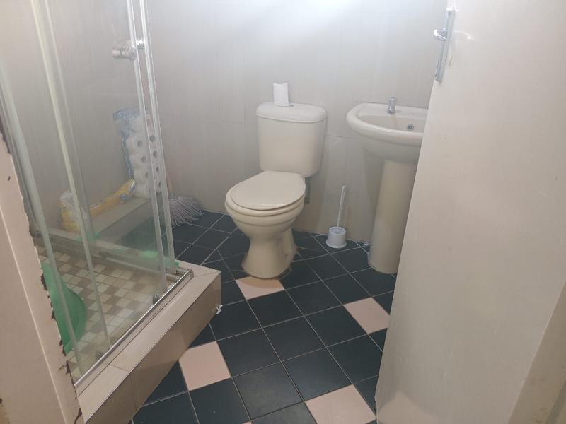 4 Bedroom Property for Sale in Kwandengezi KwaZulu-Natal