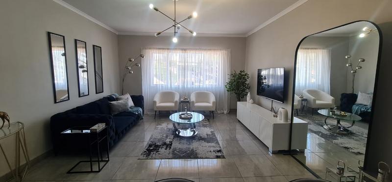 To Let 2 Bedroom Property for Rent in Windermere KwaZulu-Natal