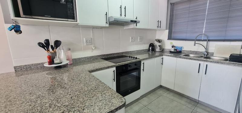 To Let 2 Bedroom Property for Rent in Windermere KwaZulu-Natal