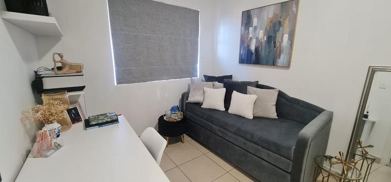To Let 2 Bedroom Property for Rent in Windermere KwaZulu-Natal
