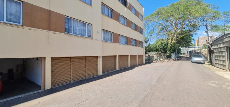 To Let 2 Bedroom Property for Rent in Windermere KwaZulu-Natal