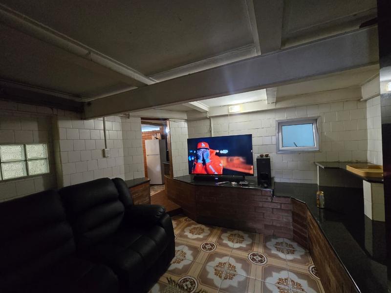 10 Bedroom Property for Sale in Umbilo KwaZulu-Natal