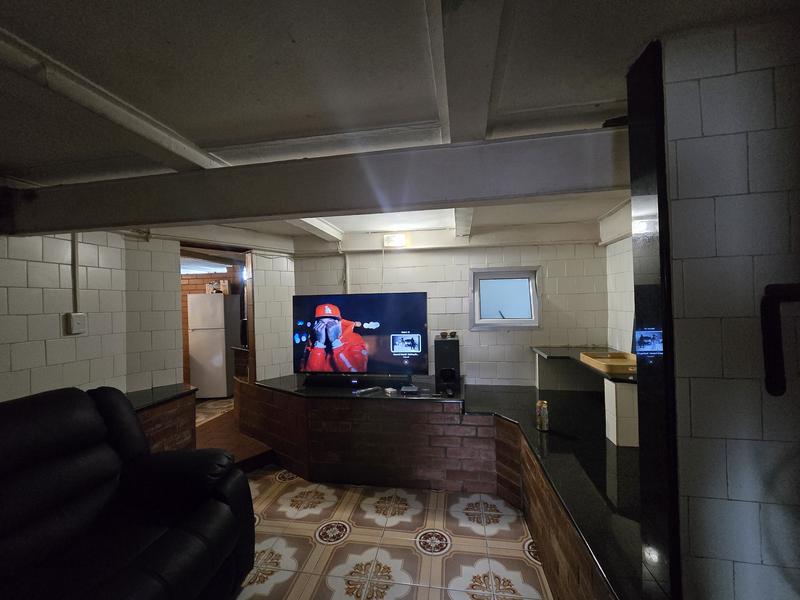 10 Bedroom Property for Sale in Umbilo KwaZulu-Natal