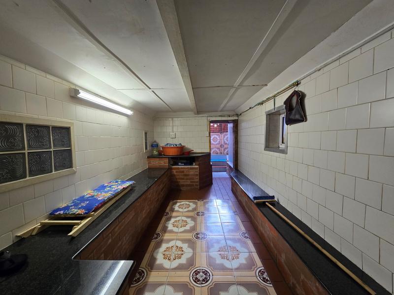 10 Bedroom Property for Sale in Umbilo KwaZulu-Natal