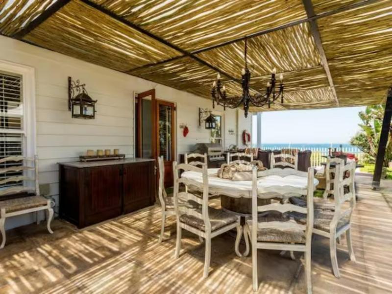 To Let 7 Bedroom Property for Rent in Tinley Manor KwaZulu-Natal