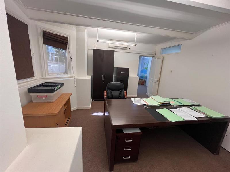 To Let Commercial Property for Rent in Essenwood KwaZulu-Natal