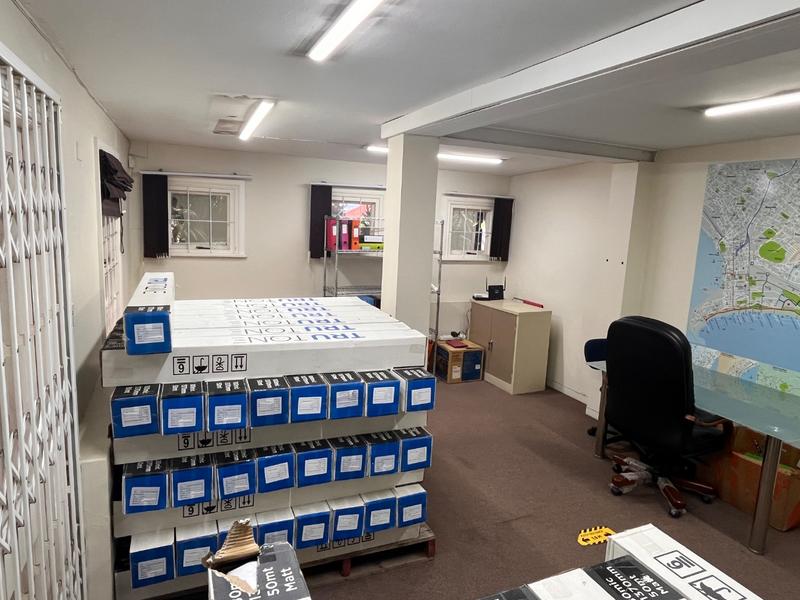 To Let Commercial Property for Rent in Essenwood KwaZulu-Natal
