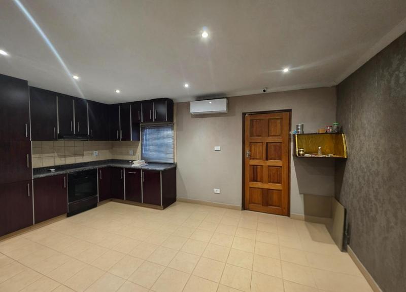 To Let 2 Bedroom Property for Rent in Redcliffe KwaZulu-Natal