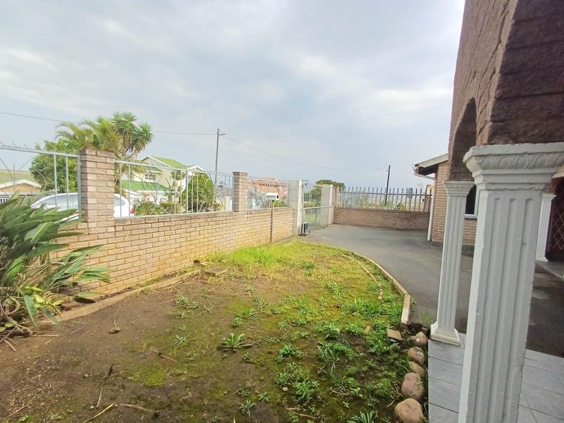 4 Bedroom Property for Sale in Stonebridge KwaZulu-Natal