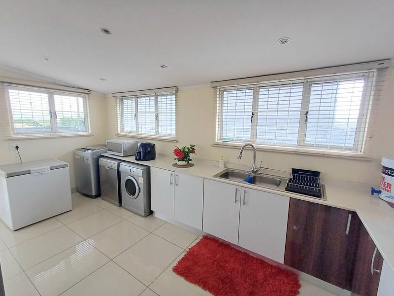 4 Bedroom Property for Sale in Stonebridge KwaZulu-Natal