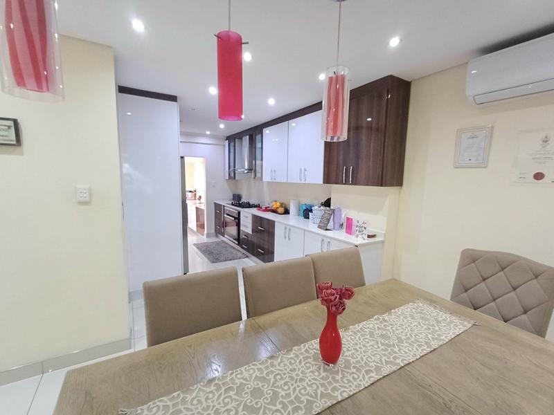 4 Bedroom Property for Sale in Stonebridge KwaZulu-Natal