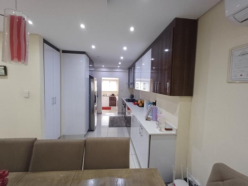 4 Bedroom Property for Sale in Stonebridge KwaZulu-Natal