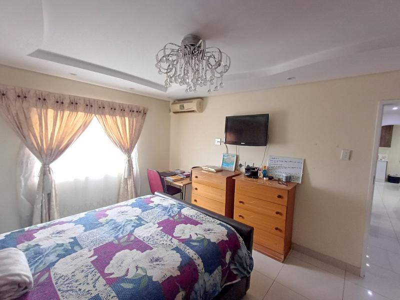 4 Bedroom Property for Sale in Stonebridge KwaZulu-Natal