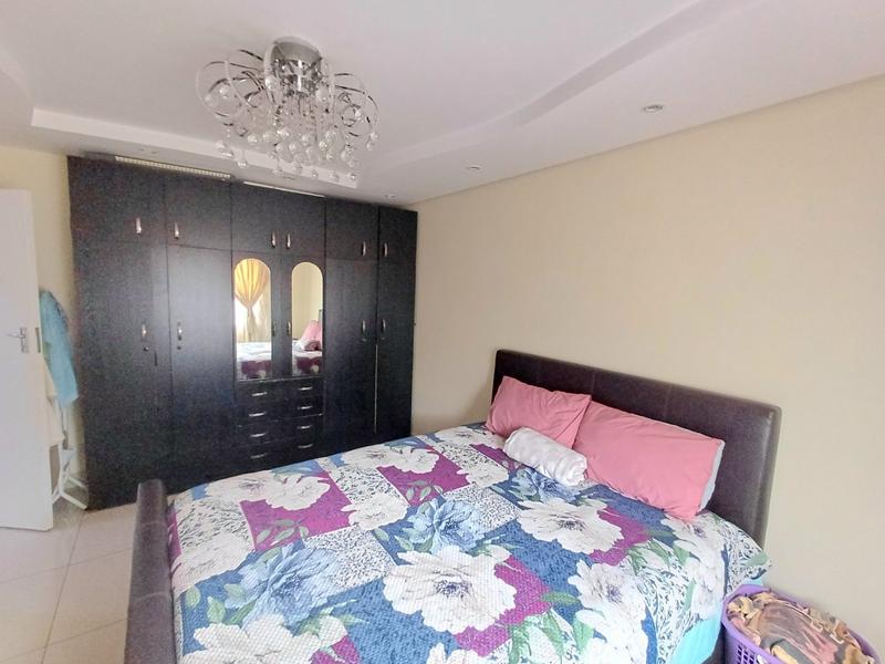 4 Bedroom Property for Sale in Stonebridge KwaZulu-Natal