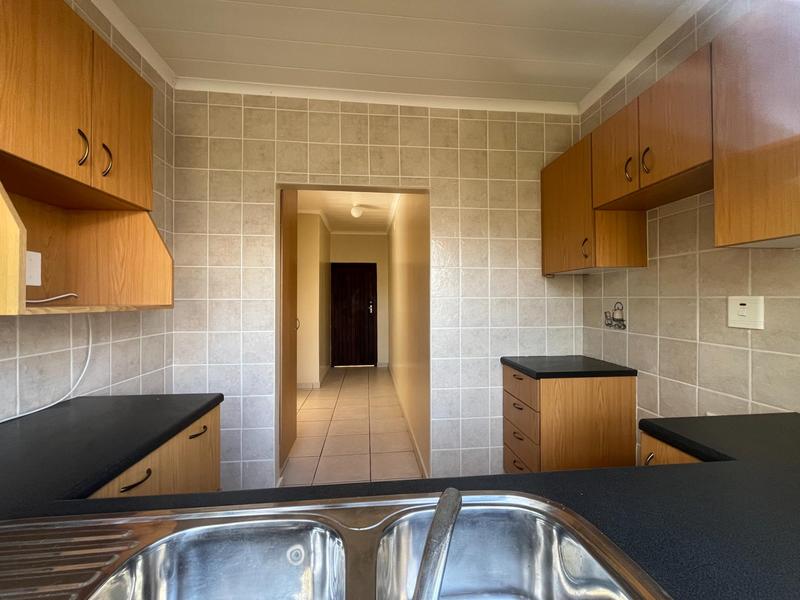 6 Bedroom Property for Sale in Margate KwaZulu-Natal