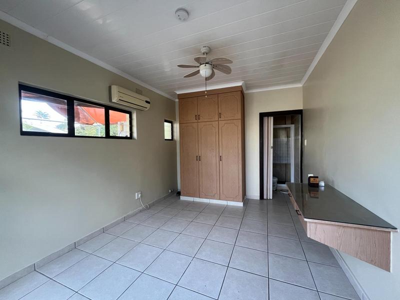 6 Bedroom Property for Sale in Margate KwaZulu-Natal