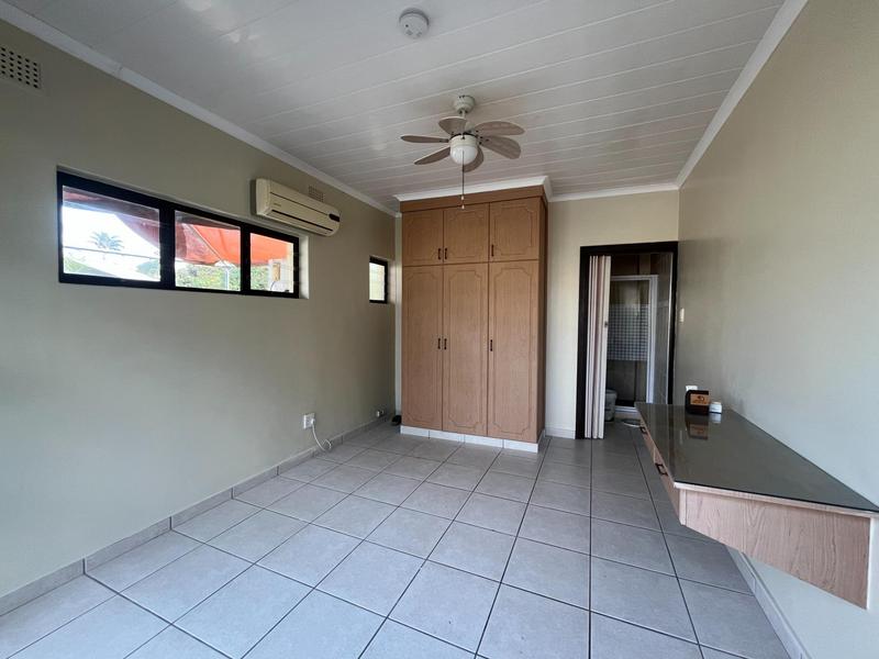 6 Bedroom Property for Sale in Margate KwaZulu-Natal