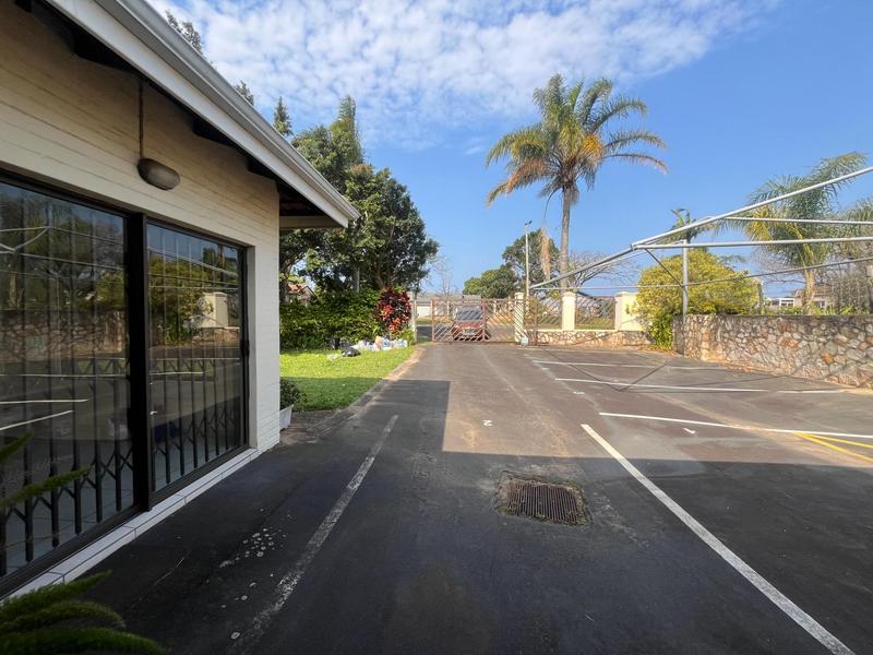6 Bedroom Property for Sale in Margate KwaZulu-Natal