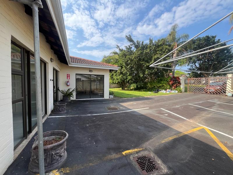 6 Bedroom Property for Sale in Margate KwaZulu-Natal
