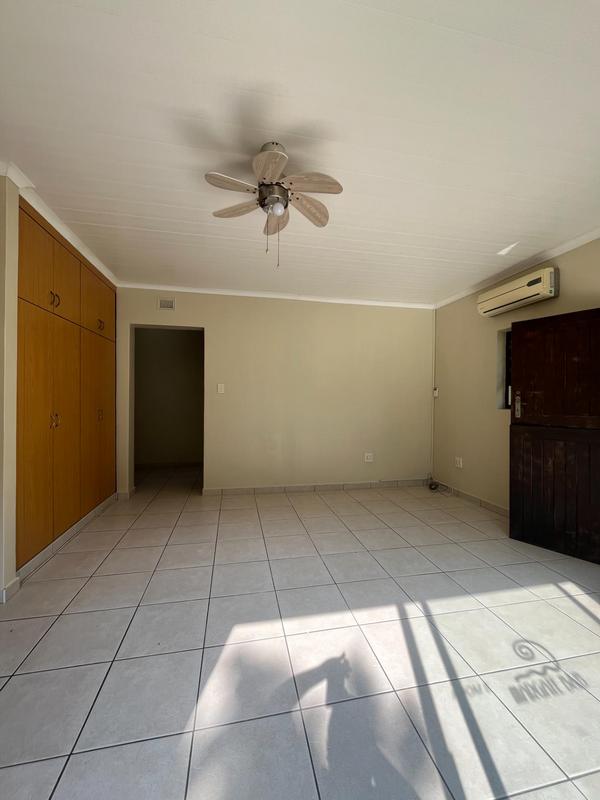 6 Bedroom Property for Sale in Margate KwaZulu-Natal