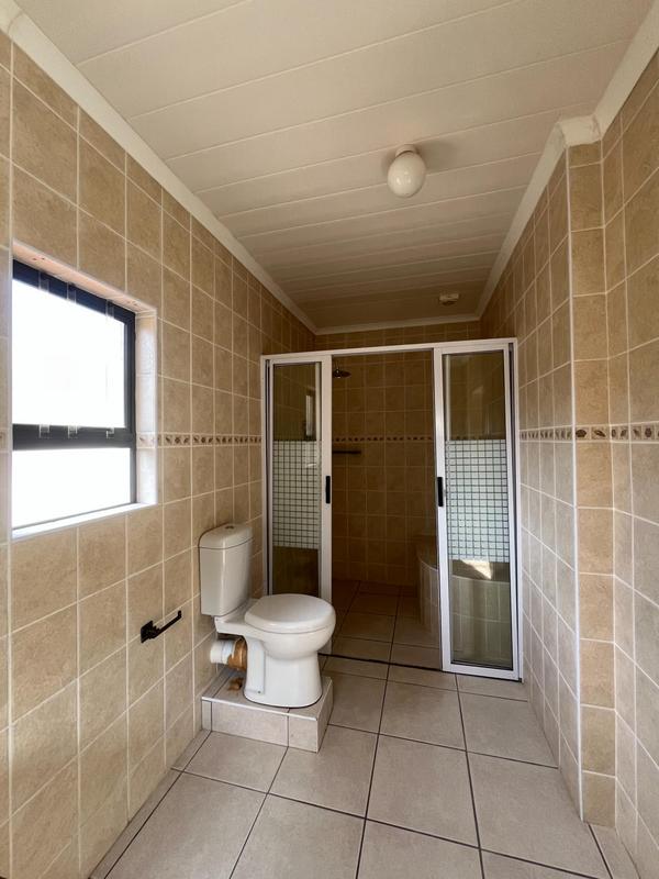 6 Bedroom Property for Sale in Margate KwaZulu-Natal