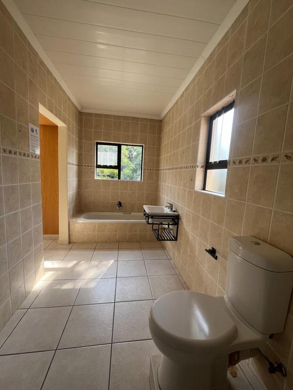 6 Bedroom Property for Sale in Margate KwaZulu-Natal