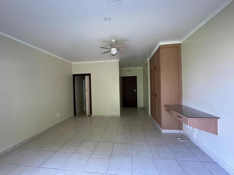 6 Bedroom Property for Sale in Margate KwaZulu-Natal