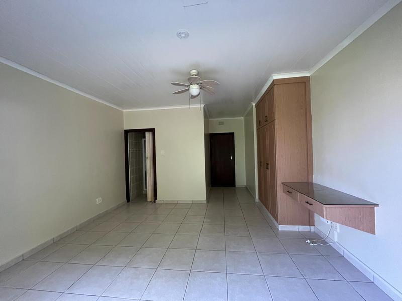 6 Bedroom Property for Sale in Margate KwaZulu-Natal
