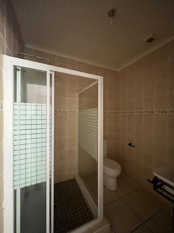 6 Bedroom Property for Sale in Margate KwaZulu-Natal