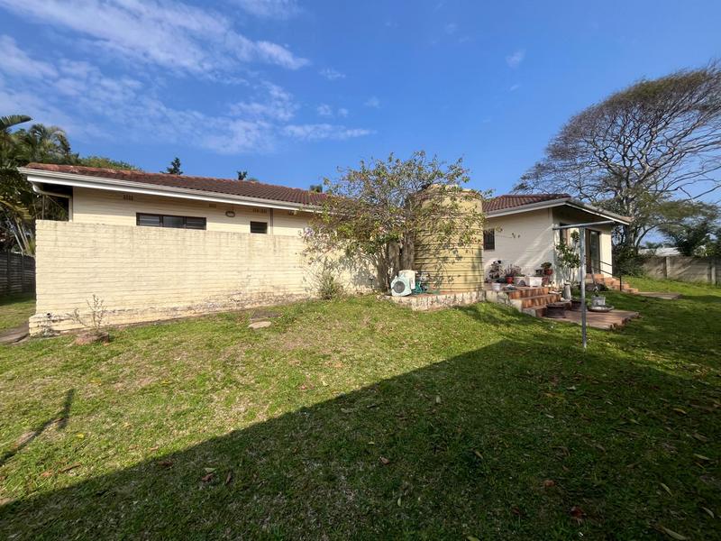 6 Bedroom Property for Sale in Margate KwaZulu-Natal