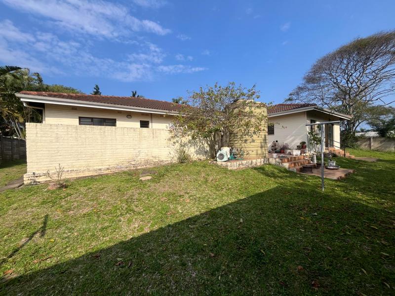 6 Bedroom Property for Sale in Margate KwaZulu-Natal