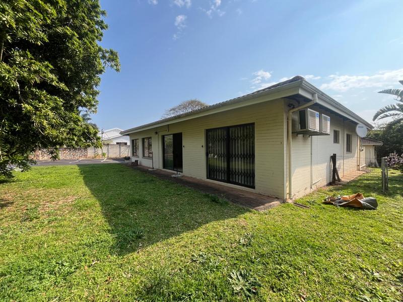 6 Bedroom Property for Sale in Margate KwaZulu-Natal