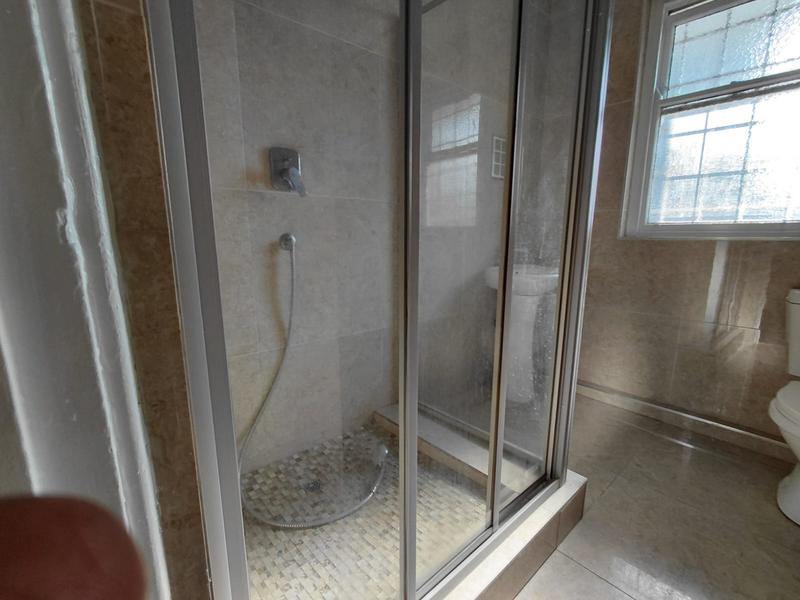 To Let 3 Bedroom Property for Rent in Essenwood KwaZulu-Natal