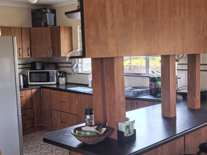 To Let 2 Bedroom Property for Rent in Escombe KwaZulu-Natal