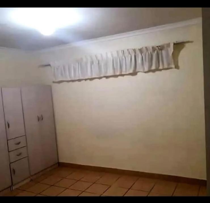 To Let 2 Bedroom Property for Rent in Escombe KwaZulu-Natal