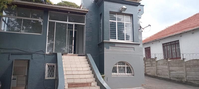 5 Bedroom Property for Sale in Windermere KwaZulu-Natal