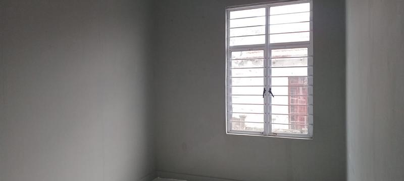 5 Bedroom Property for Sale in Windermere KwaZulu-Natal