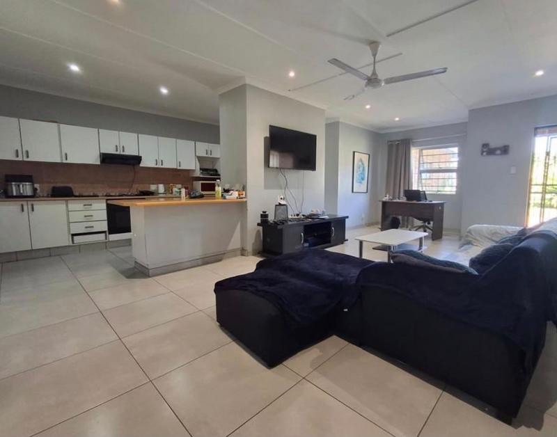 To Let 3 Bedroom Property for Rent in Birdswood KwaZulu-Natal