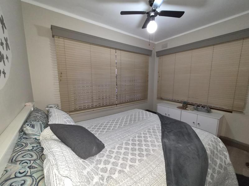 2 Bedroom Property for Sale in Essenwood KwaZulu-Natal