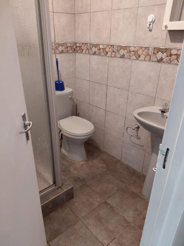 To Let 2 Bedroom Property for Rent in Bluff KwaZulu-Natal