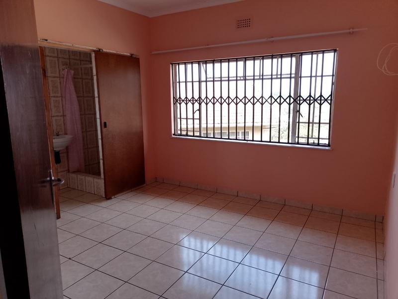To Let 1 Bedroom Property for Rent in Empangeni Central KwaZulu-Natal