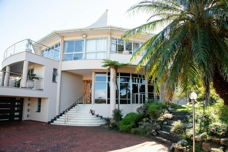 5 Bedroom Property for Sale in Umhlanga KwaZulu-Natal