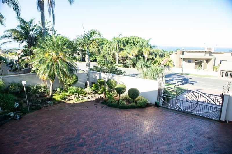 5 Bedroom Property for Sale in Umhlanga KwaZulu-Natal