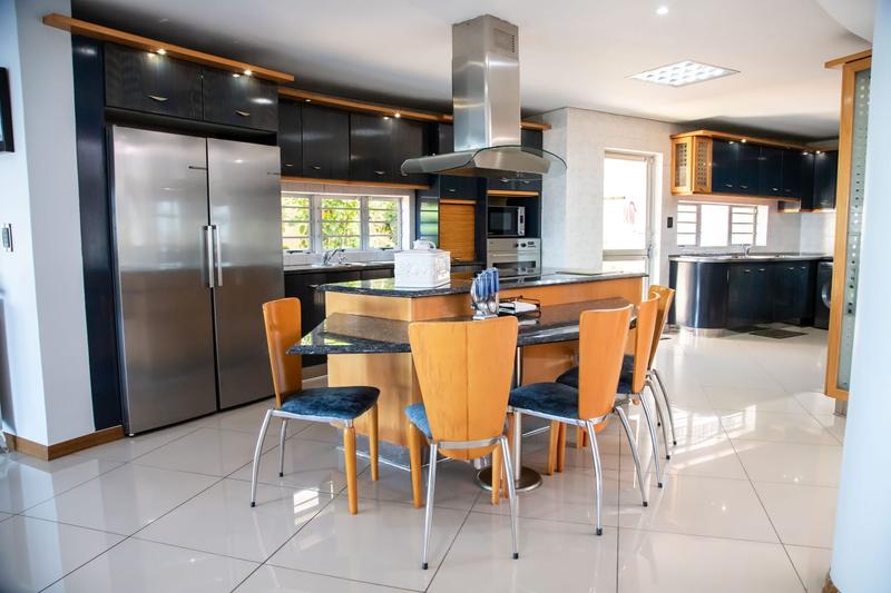 5 Bedroom Property for Sale in Umhlanga KwaZulu-Natal